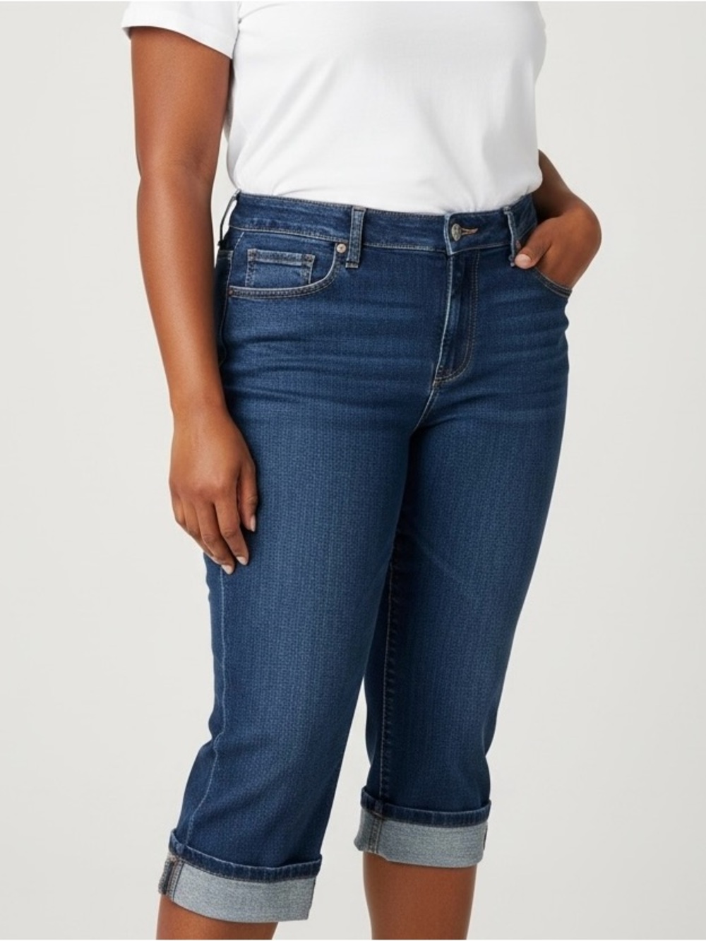 Levis 515 Women’s Stretch Cotton Blue Denim Roll-Cuff Cropped Capri Jeans Size 8